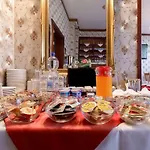 فندق Alfred 3*