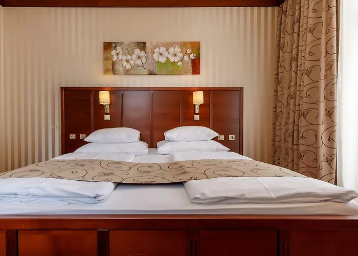 Alfred Hotell 3*